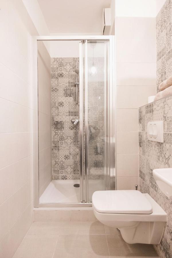 ブダペストStylish And Cozy Studio In The Heart Of The Cityアパートメント エクステリア 写真