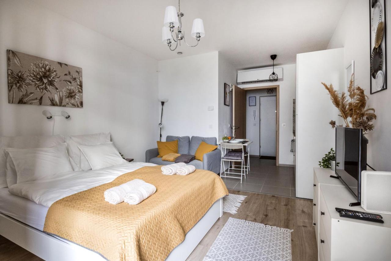 ブダペストStylish And Cozy Studio In The Heart Of The Cityアパートメント エクステリア 写真